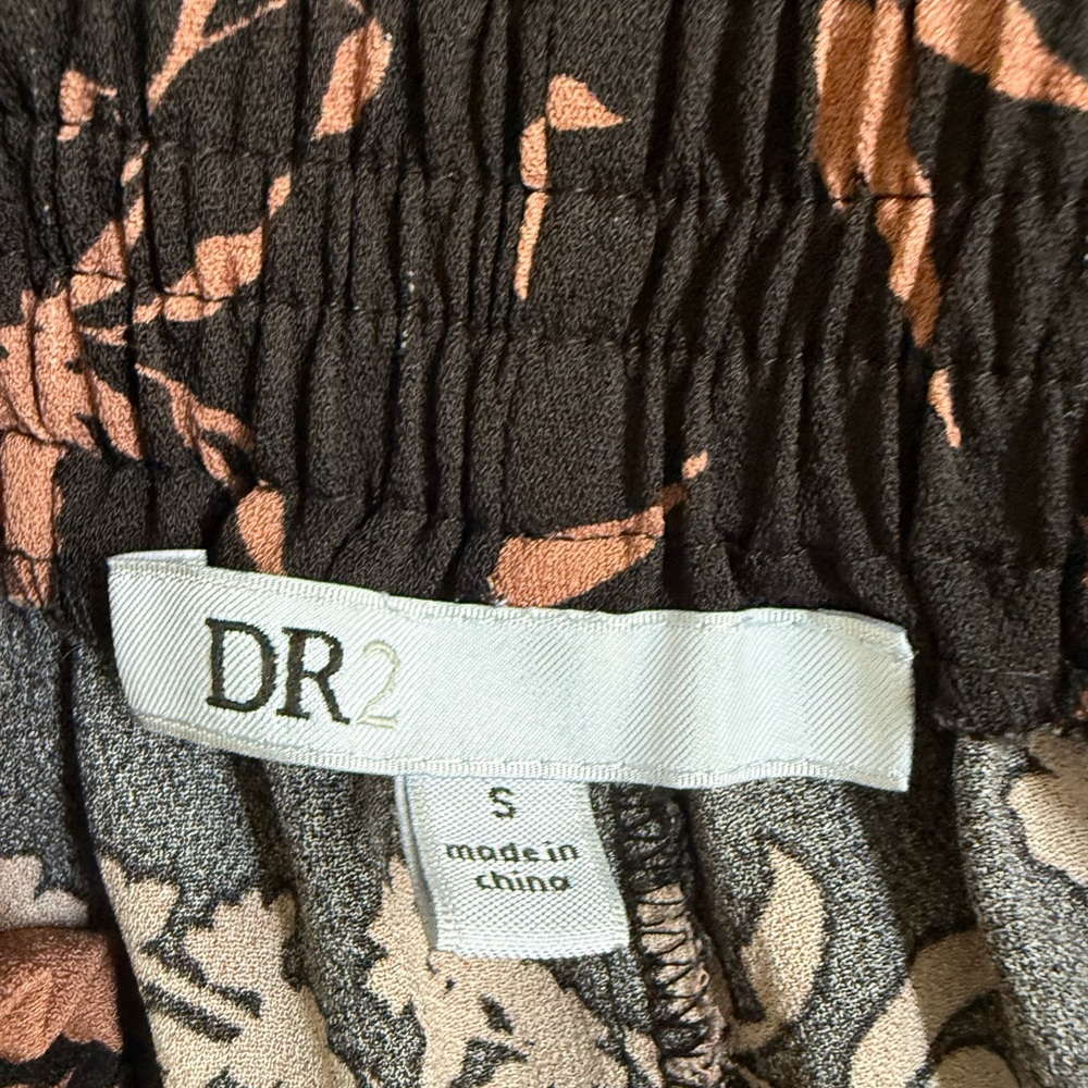 DR2 Black and Taupe Floral Crop Wide Leg Pants with Pockets - Picture 10 of 13